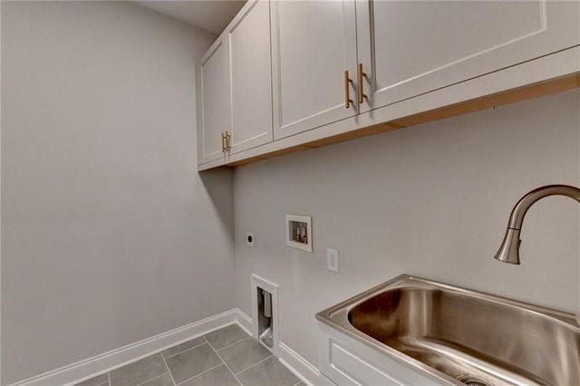 140 Wards Crossing Way, Johns Creek, GA 30022