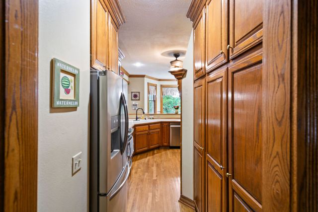 645 W Lancashire Boulevard, Bella Vista, AR 72715
