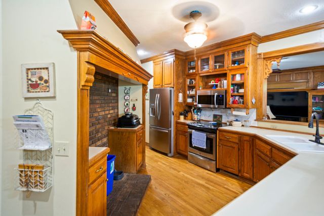 645 W Lancashire Boulevard, Bella Vista, AR 72715