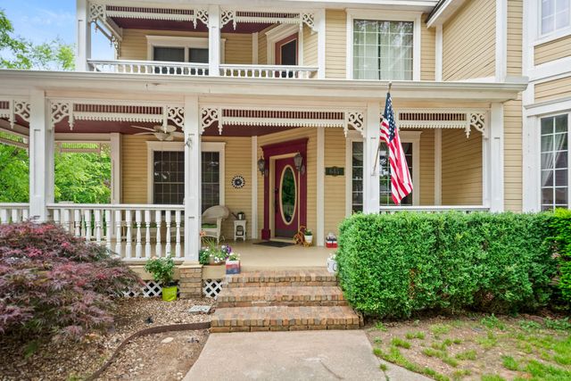 645 W Lancashire Boulevard, Bella Vista, AR 72715