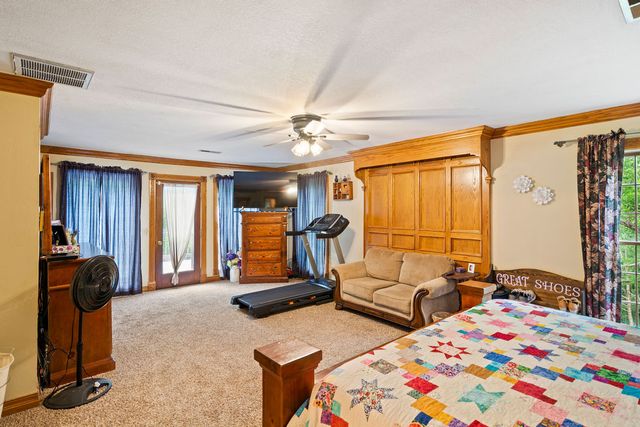 645 W Lancashire Boulevard, Bella Vista, AR 72715