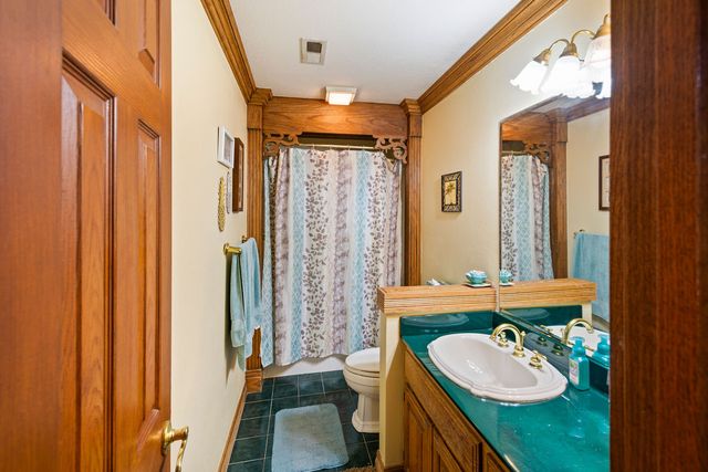 645 W Lancashire Boulevard, Bella Vista, AR 72715