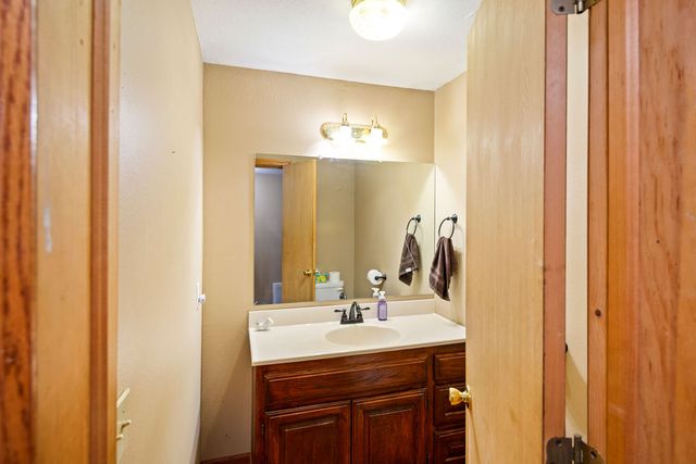 645 W Lancashire Boulevard, Bella Vista, AR 72715