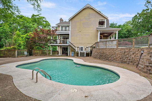 645 W Lancashire Boulevard, Bella Vista, AR 72715