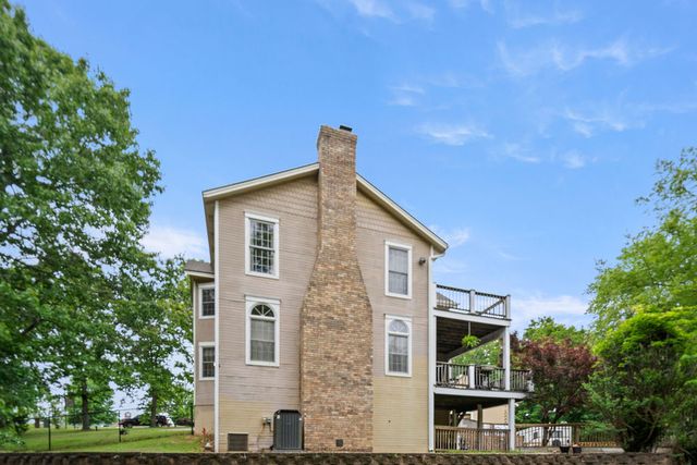 645 W Lancashire Boulevard, Bella Vista, AR 72715