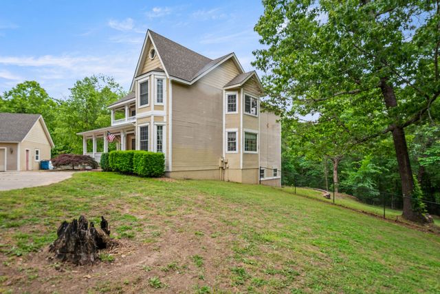 645 W Lancashire Boulevard, Bella Vista, AR 72715