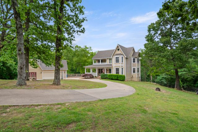 645 W Lancashire Boulevard, Bella Vista, AR 72715