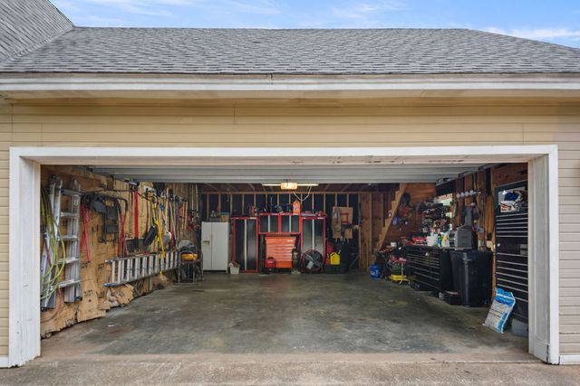 645 W Lancashire Boulevard, Bella Vista, AR 72715