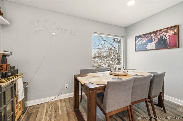 5 Lakeshore Drive, Clarksville, IN 47129