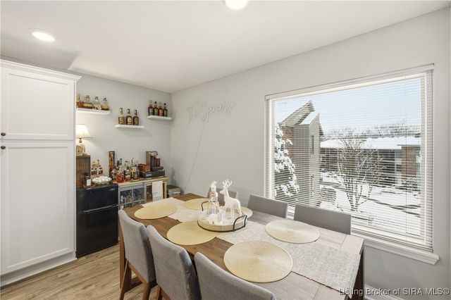 5 Lakeshore Drive, Clarksville, IN 47129