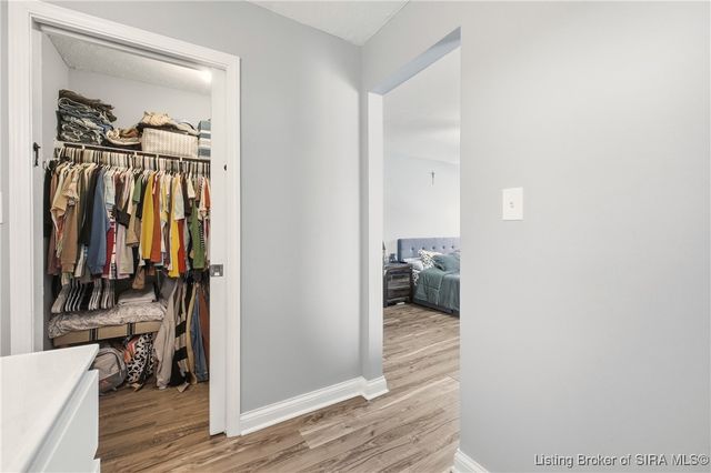 5 Lakeshore Drive, Clarksville, IN 47129