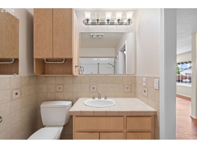 317 Ne 110TH St, Vancouver, WA 98685