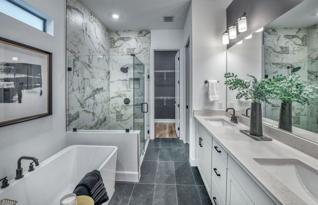 4990 Naugle Way Whitestone 47, Davie, FL 33328