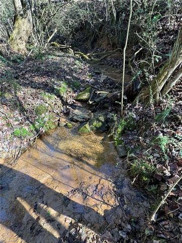 001 Rock Creek Ch Road, North Wilkesboro, NC 28659