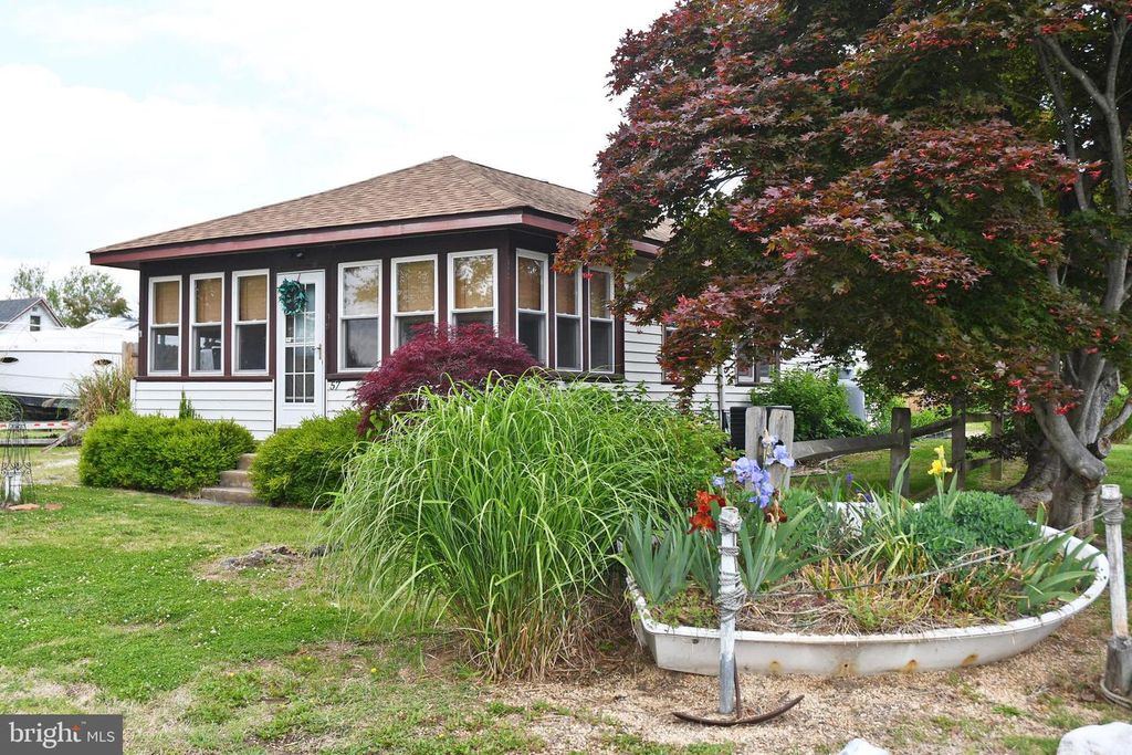 Image 1 of property listing at 57 NEW YORK AVE, Earleville, MD 21919
