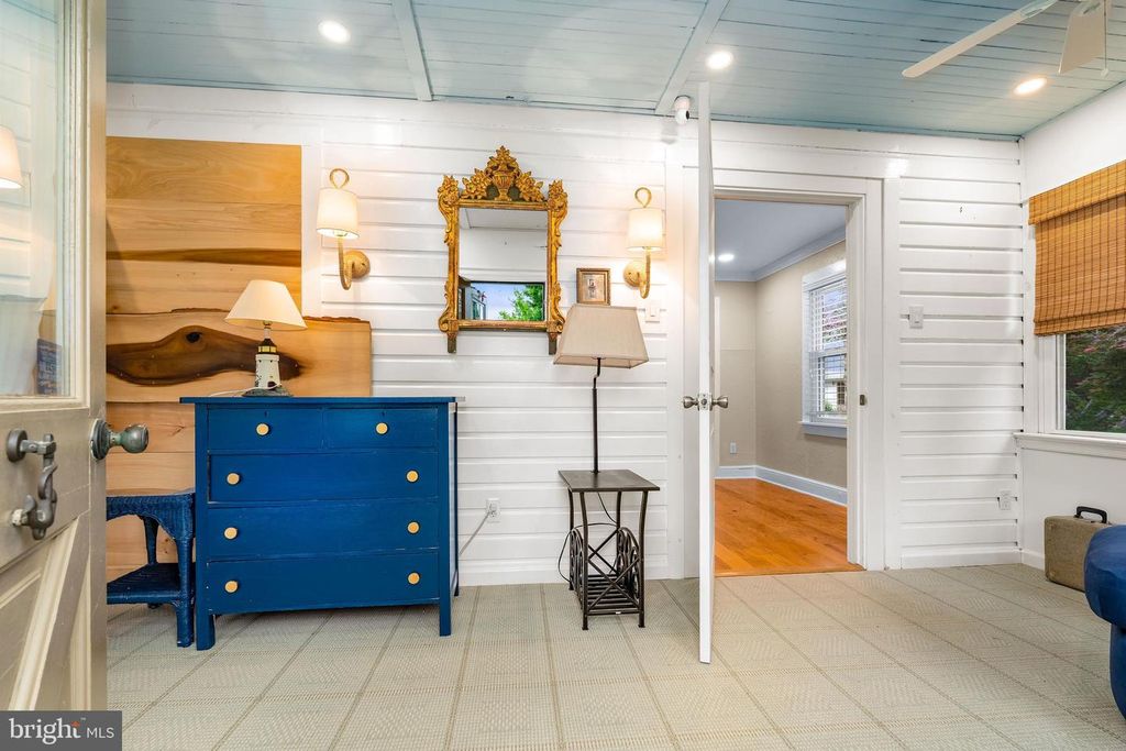 Image 14 of property listing at 57 NEW YORK AVE, Earleville, MD 21919