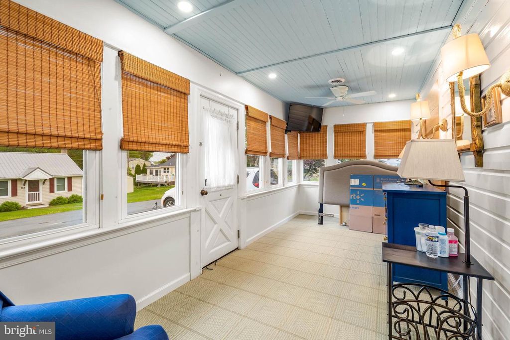 Image 15 of property listing at 57 NEW YORK AVE, Earleville, MD 21919