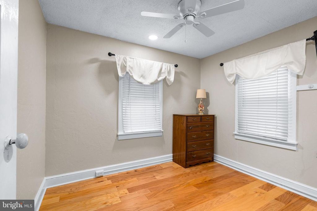Image 17 of property listing at 57 NEW YORK AVE, Earleville, MD 21919