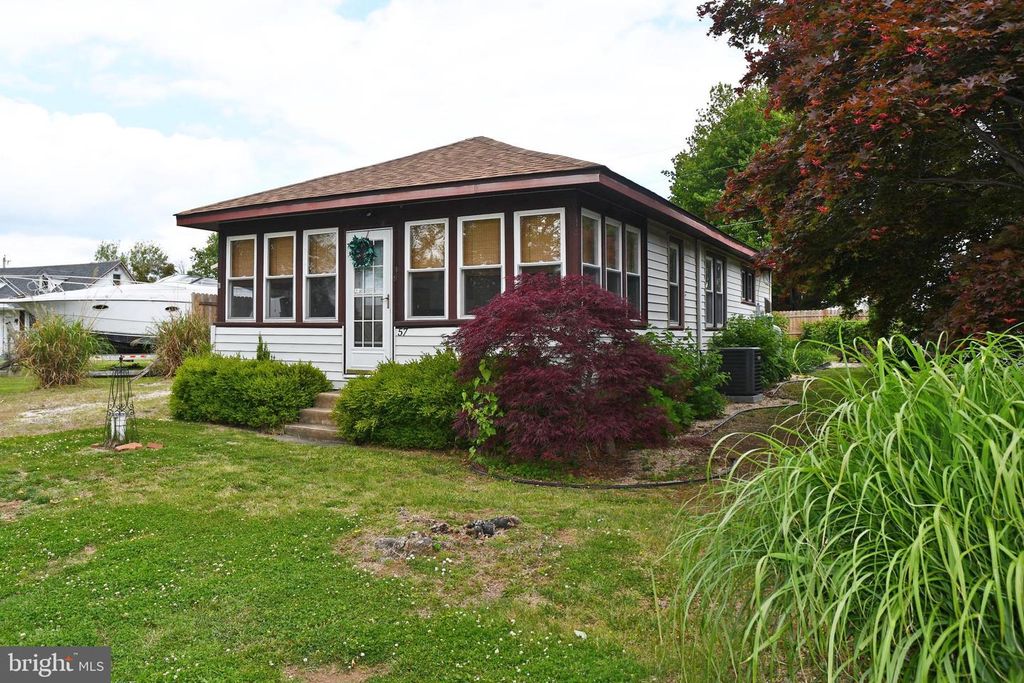 Image 2 of property listing at 57 NEW YORK AVE, Earleville, MD 21919