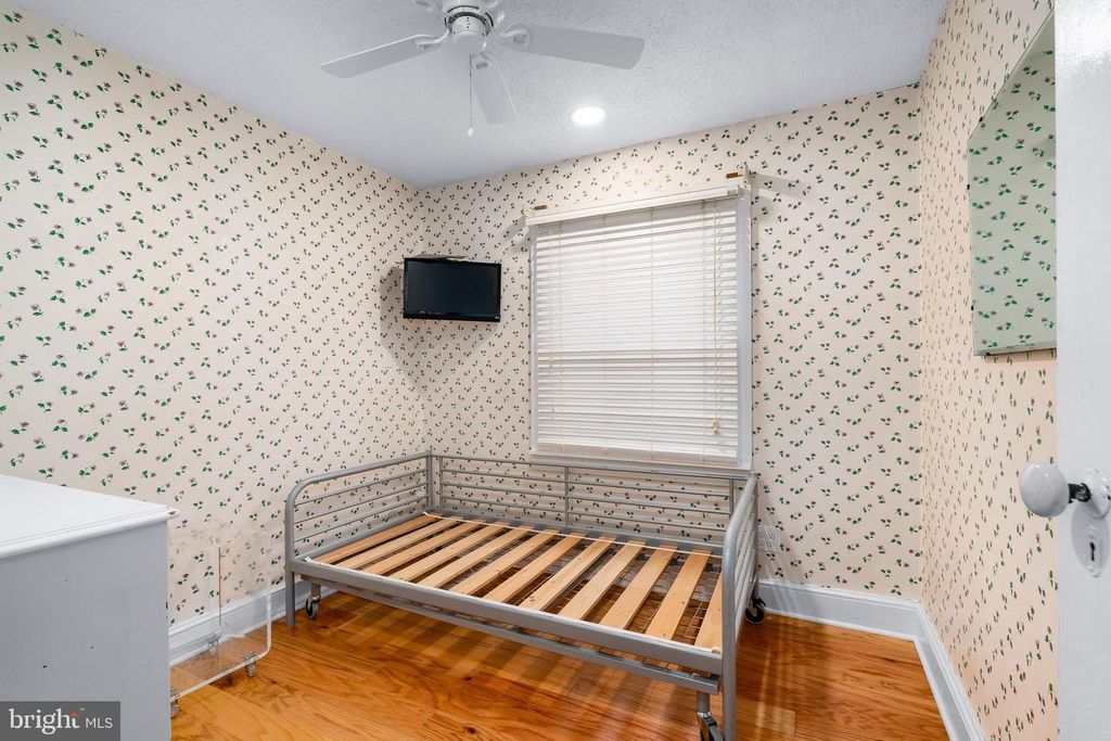 Image 20 of property listing at 57 NEW YORK AVE, Earleville, MD 21919