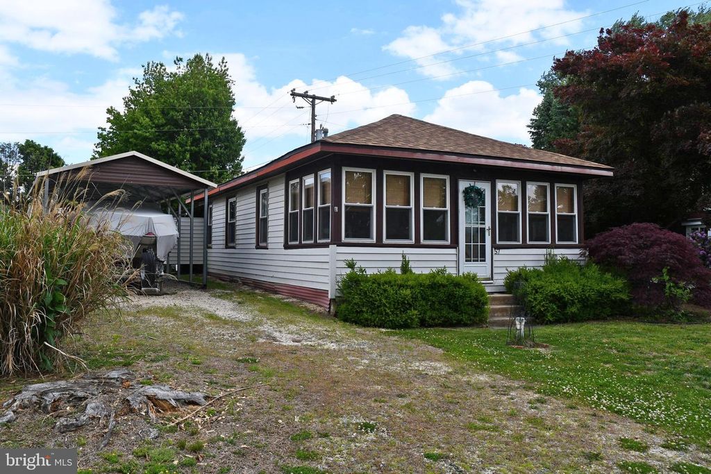 Image 4 of property listing at 57 NEW YORK AVE, Earleville, MD 21919