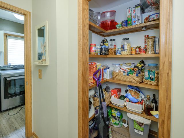 1821 Lakeview Drive, Portage, MI 49002