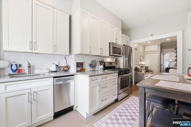 63 Madison Street 6, Hoboken, NJ 07030