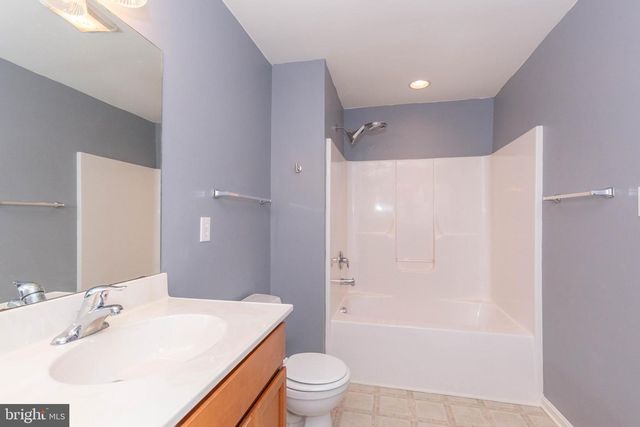 228 MORLATT LN, Martinsburg, WV 25404
