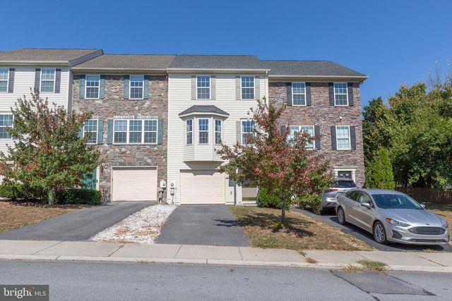 228 MORLATT LN, Martinsburg, WV 25404