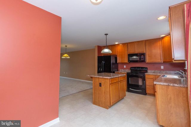 228 MORLATT LN, Martinsburg, WV 25404