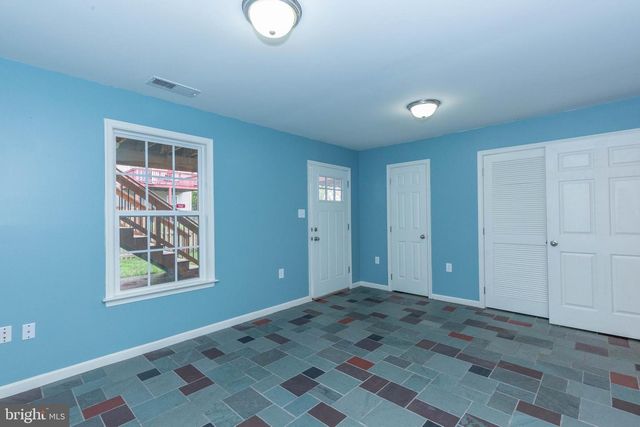 228 MORLATT LN, Martinsburg, WV 25404