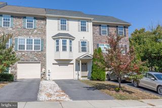 228 MORLATT LN, Martinsburg, WV 25404