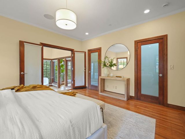 195 Warren Road, San Mateo, CA 94401