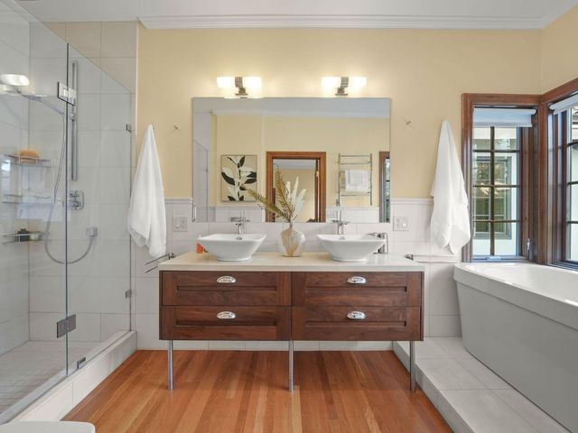 195 Warren Road, San Mateo, CA 94401