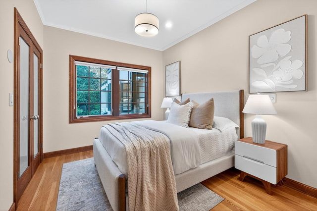 195 Warren Road, San Mateo, CA 94401