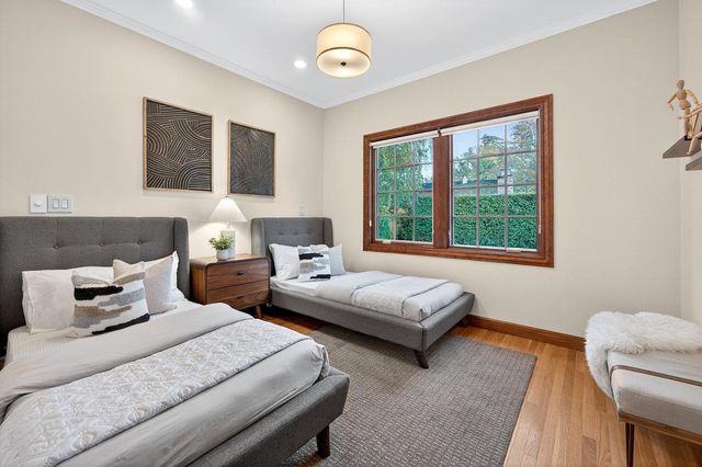 195 Warren Road, San Mateo, CA 94401