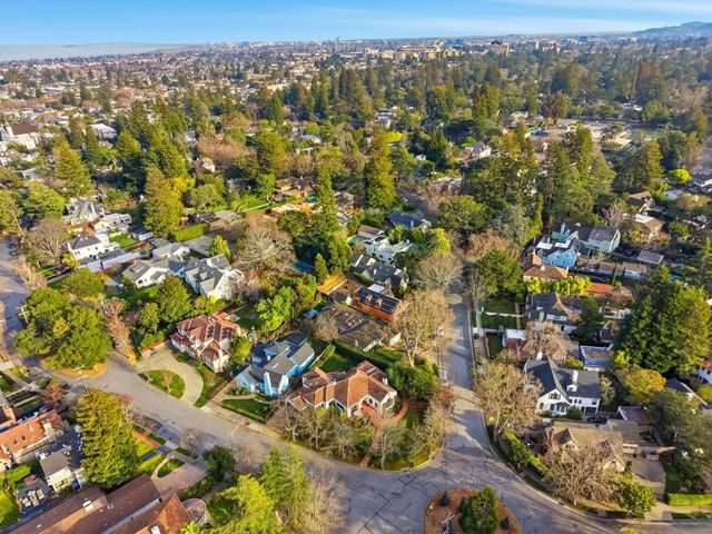 195 Warren Road, San Mateo, CA 94401