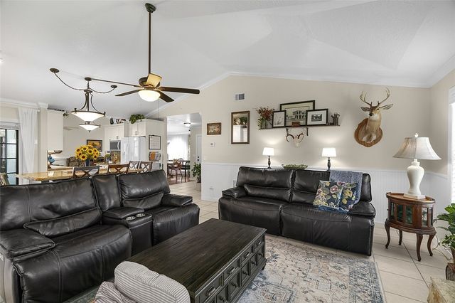 1745 17th Avenue SW, Vero Beach, FL 32962
