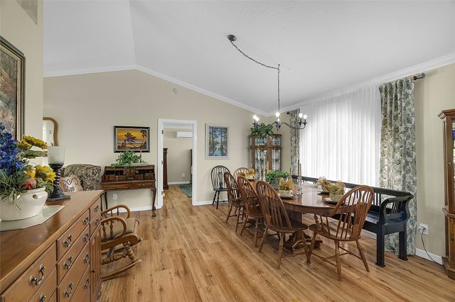 1745 17th Avenue SW, Vero Beach, FL 32962