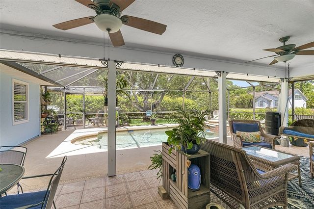 1745 17th Avenue SW, Vero Beach, FL 32962