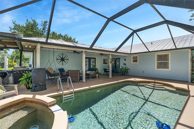 1745 17th Avenue SW, Vero Beach, FL 32962