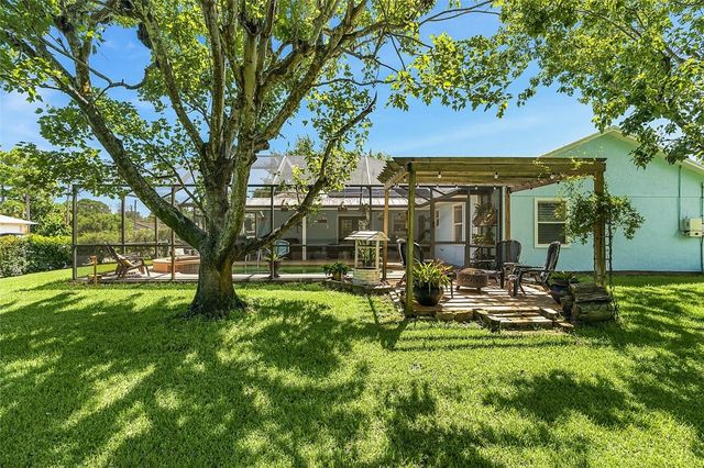 1745 17th Avenue SW, Vero Beach, FL 32962