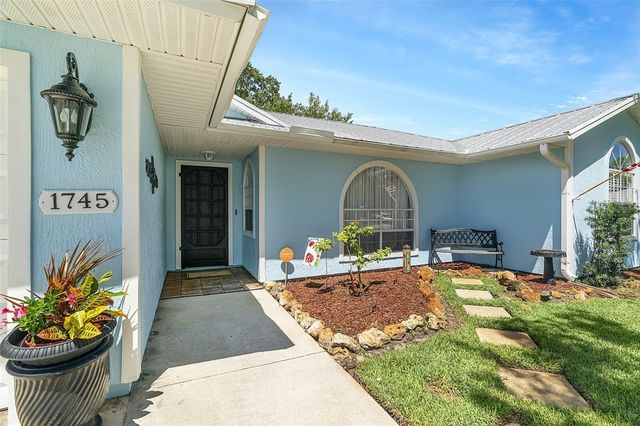 1745 17th Avenue SW, Vero Beach, FL 32962