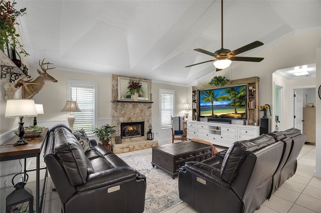 1745 17th Avenue SW, Vero Beach, FL 32962