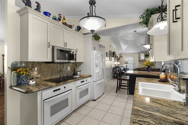 1745 17th Avenue SW, Vero Beach, FL 32962