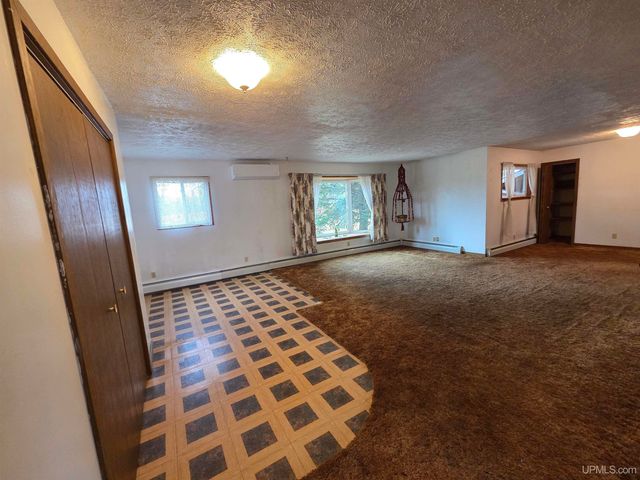 200 Station Road, Gwinn, MI 49841