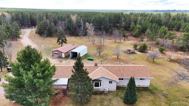 200 Station Road, Gwinn, MI 49841