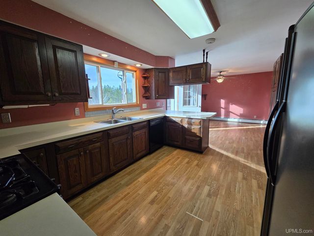 200 Station Road, Gwinn, MI 49841