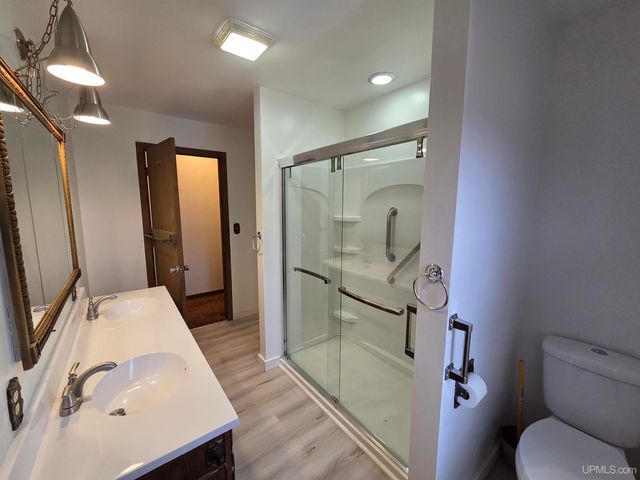 200 Station Road, Gwinn, MI 49841