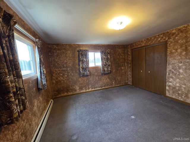 200 Station Road, Gwinn, MI 49841